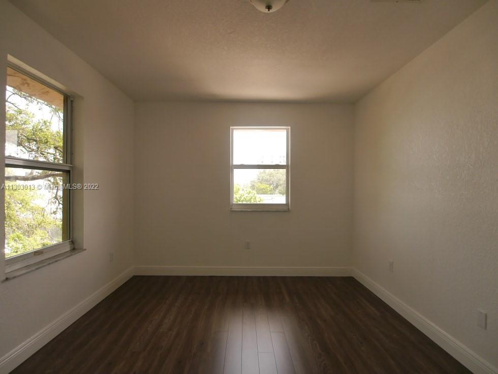 725 NW 70th St Unit: 1