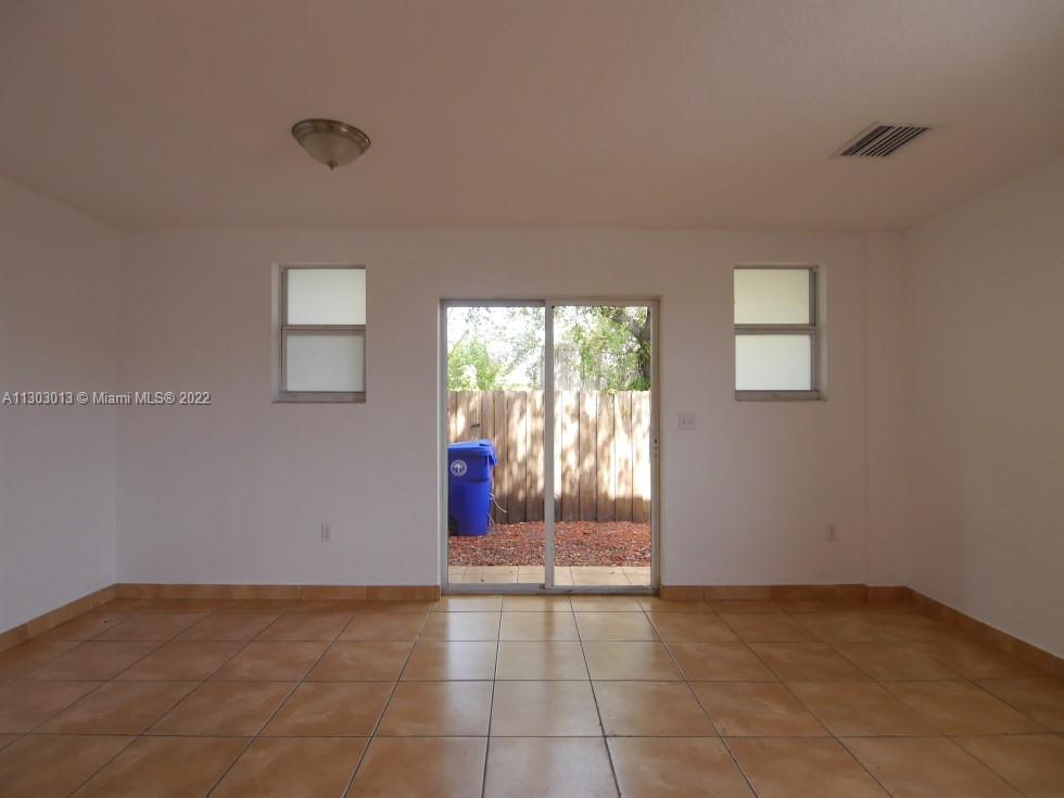725 NW 70th St Unit: 1