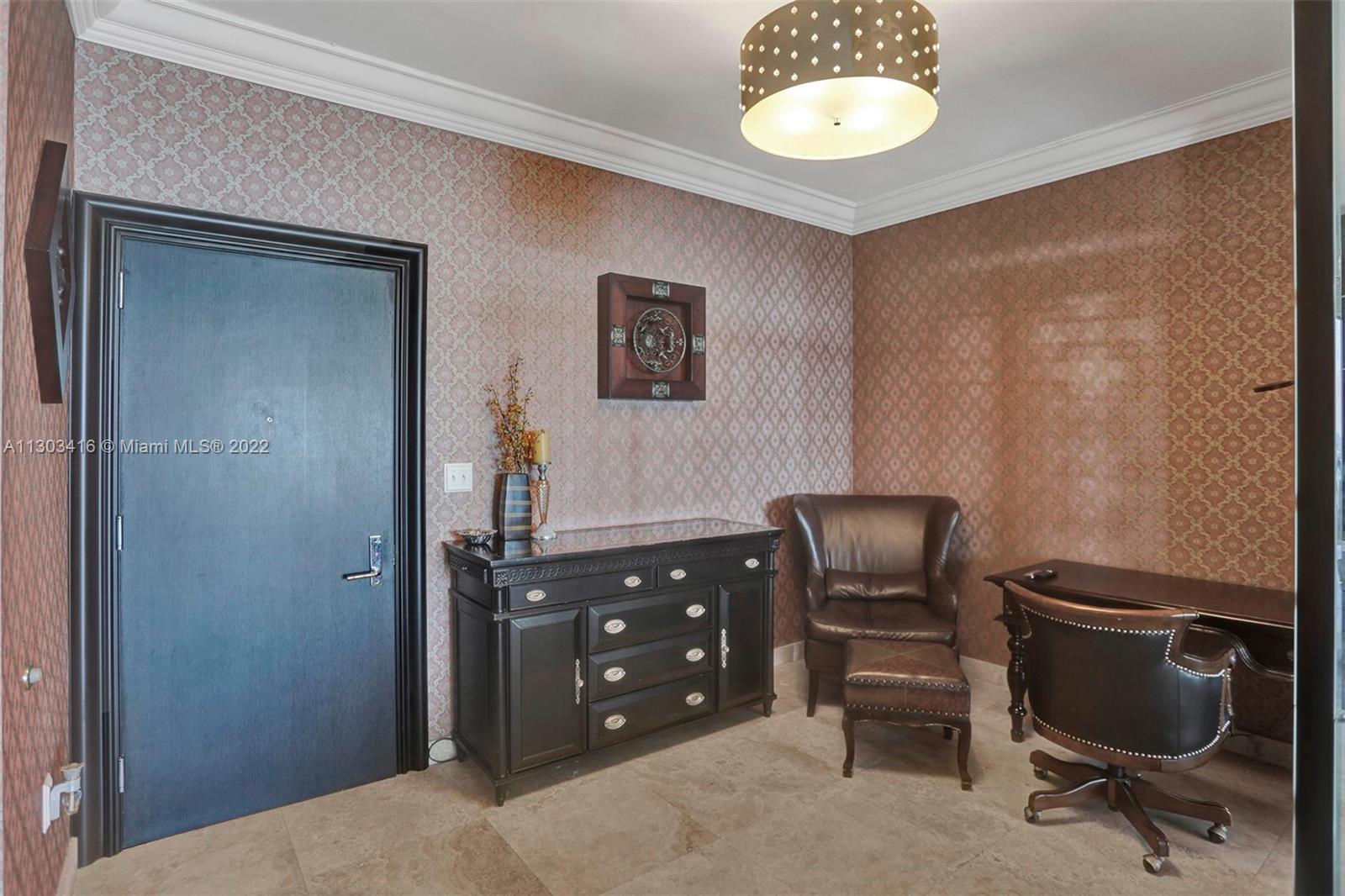 900 Biscayne Blvd Unit: 2004