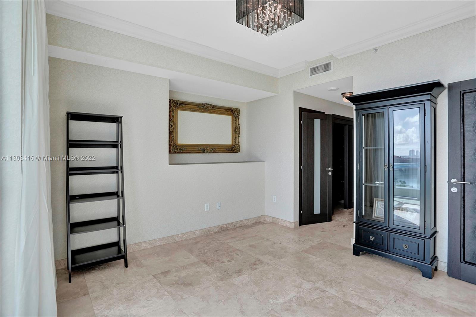 900 Biscayne Blvd Unit: 2004