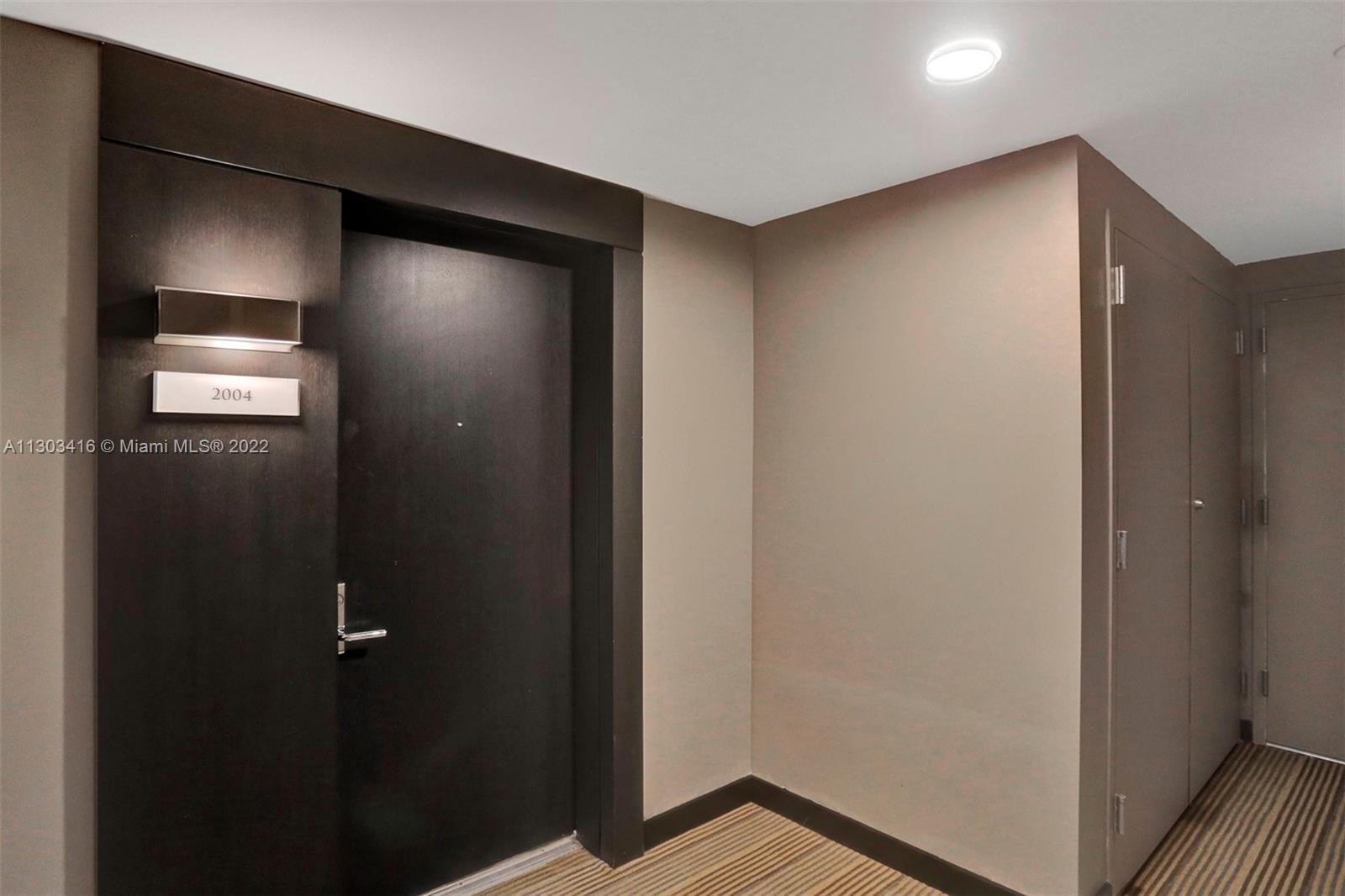 900 Biscayne Blvd Unit: 2004