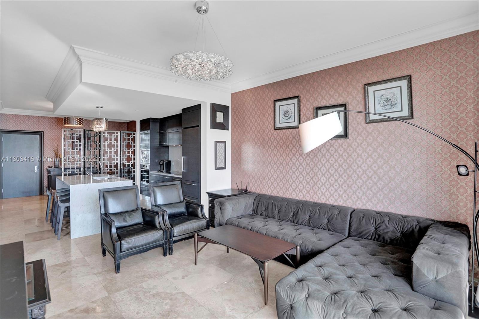 900 Biscayne Blvd Unit: 2004