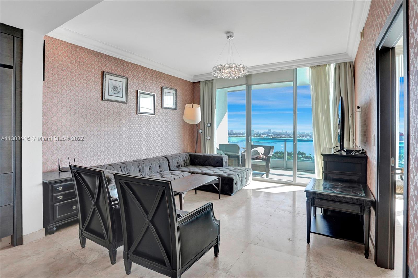 900 Biscayne Blvd Unit: 2004