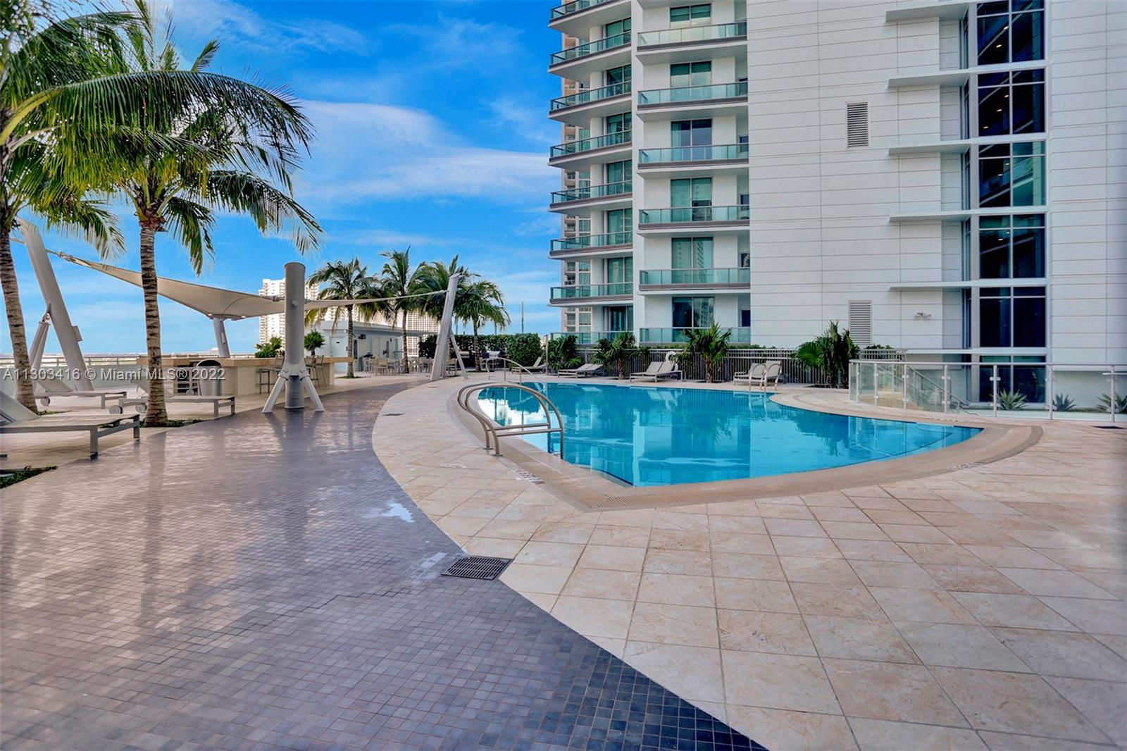 900 Biscayne Blvd Unit: 2004