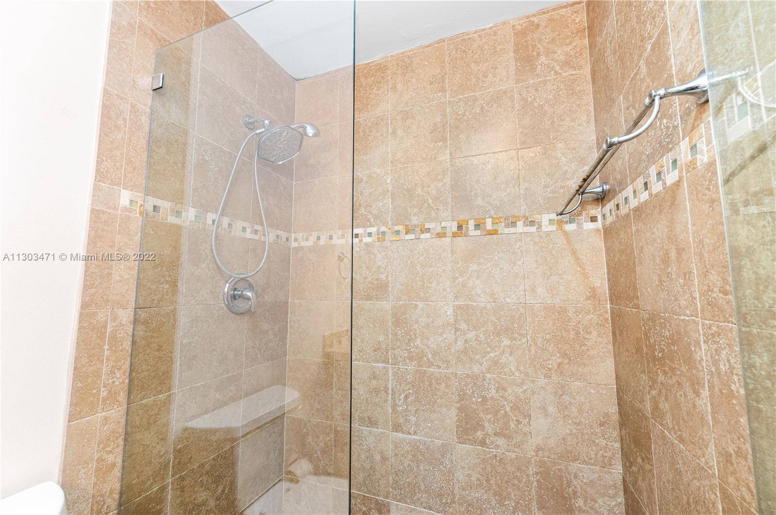 4718 SW 67th Ave Unit: B7
