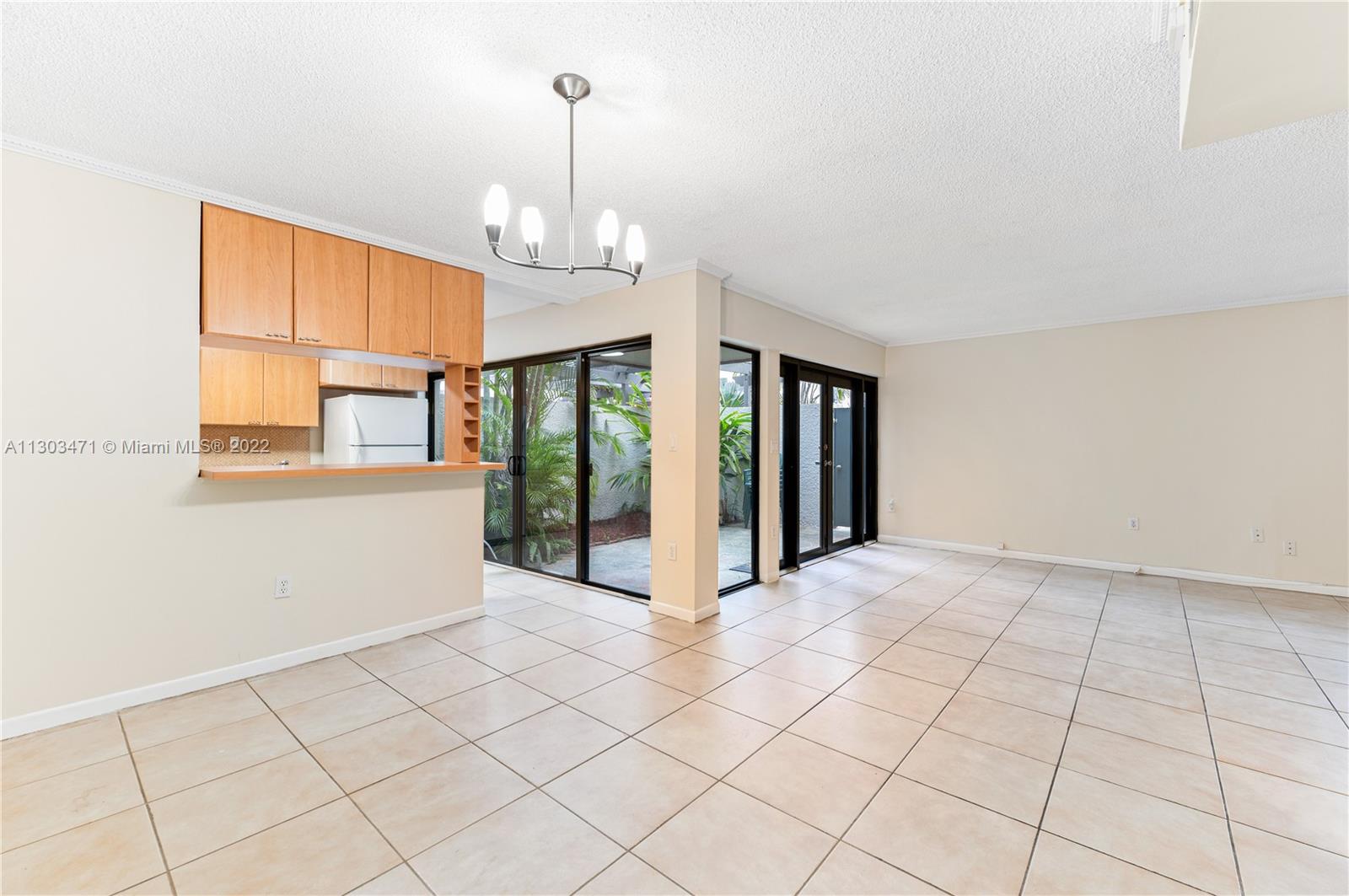 4718 SW 67th Ave Unit: B7