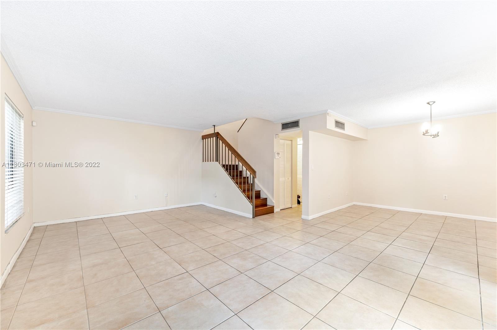 4718 SW 67th Ave Unit: B7
