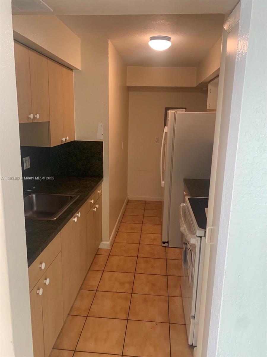 7226 SW 94th Pl Unit: F8