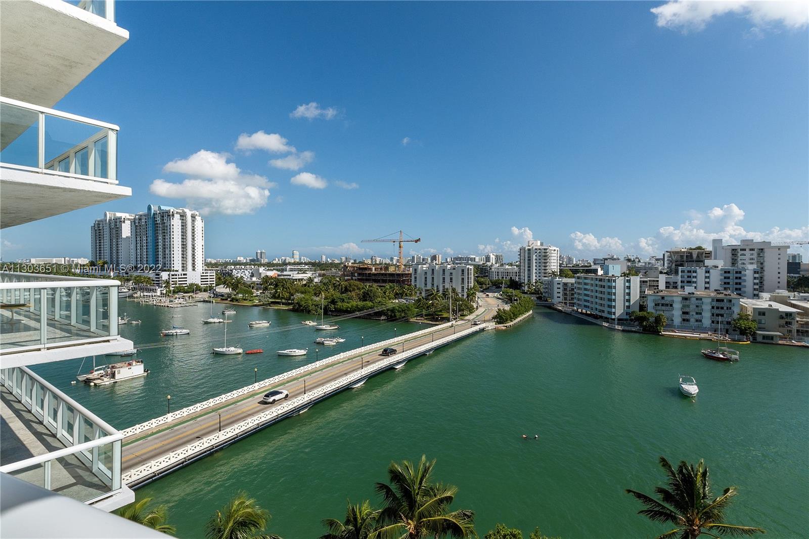 10 Venetian Way Unit: 905