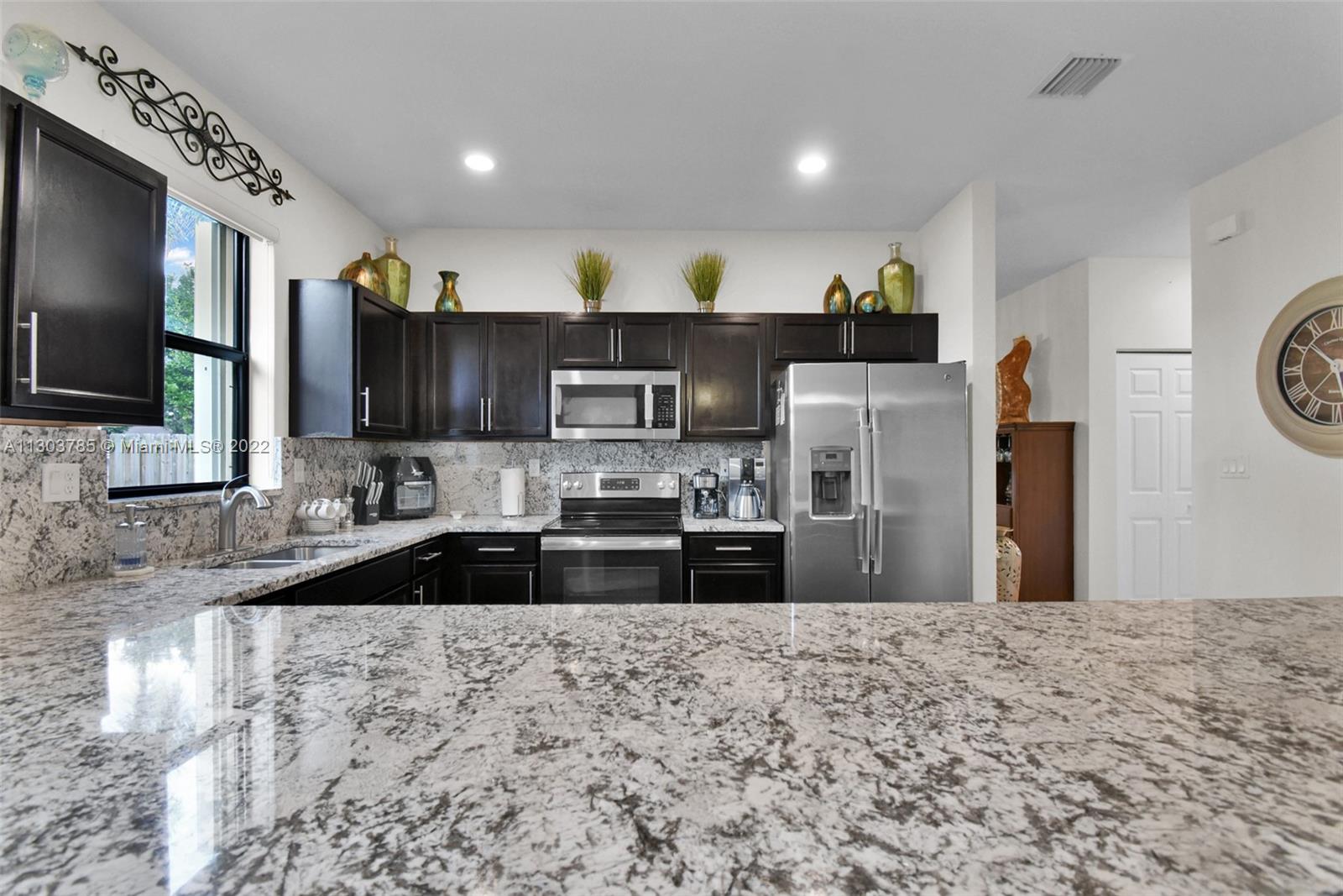 634 SE 37th Ave