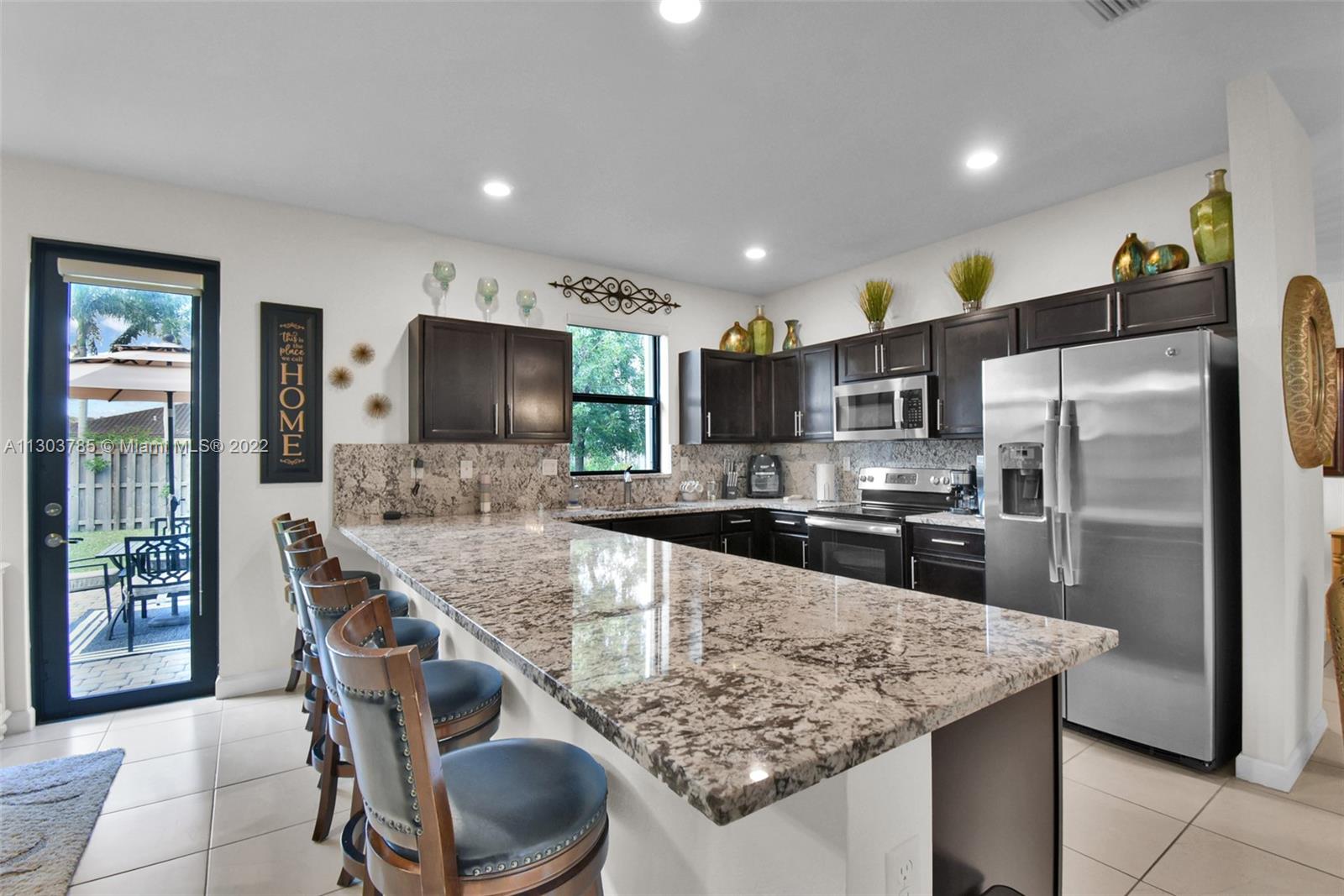 634 SE 37th Ave