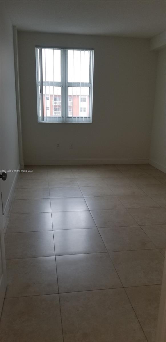 50 Menores Ave Unit: 717