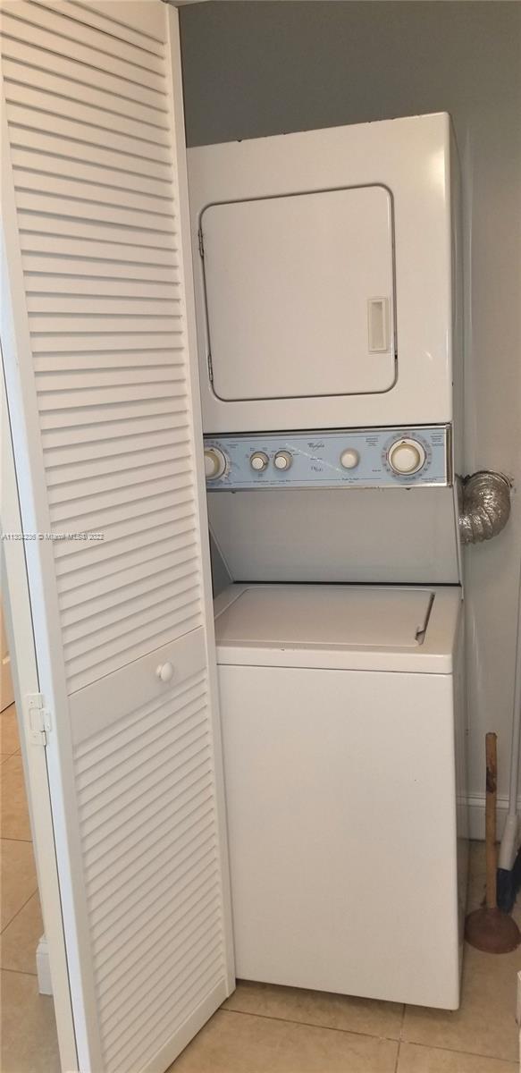 50 Menores Ave Unit: 717