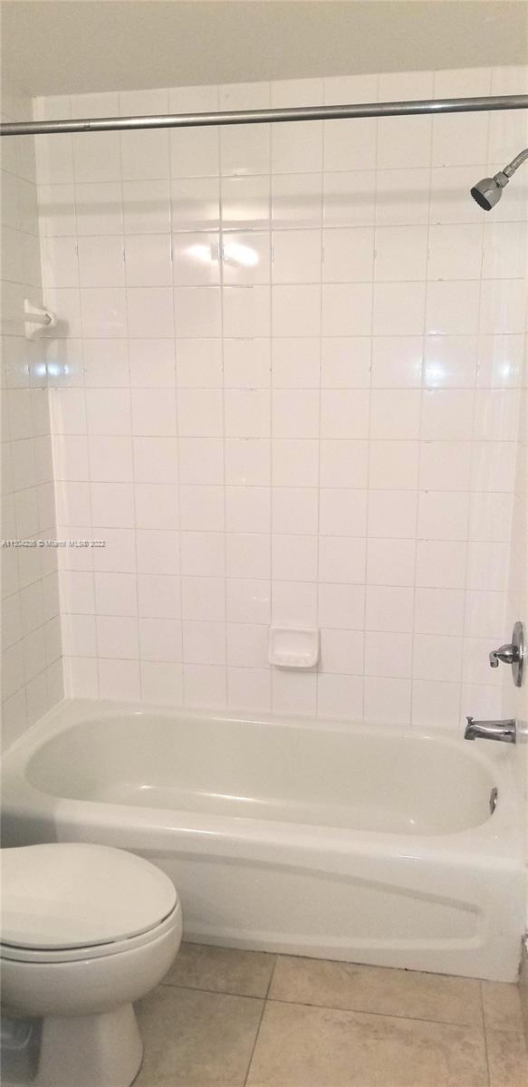 50 Menores Ave Unit: 717