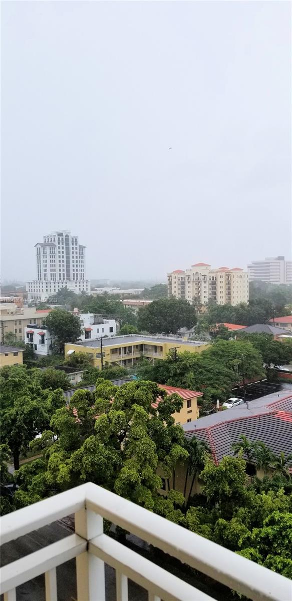 50 Menores Ave Unit: 717