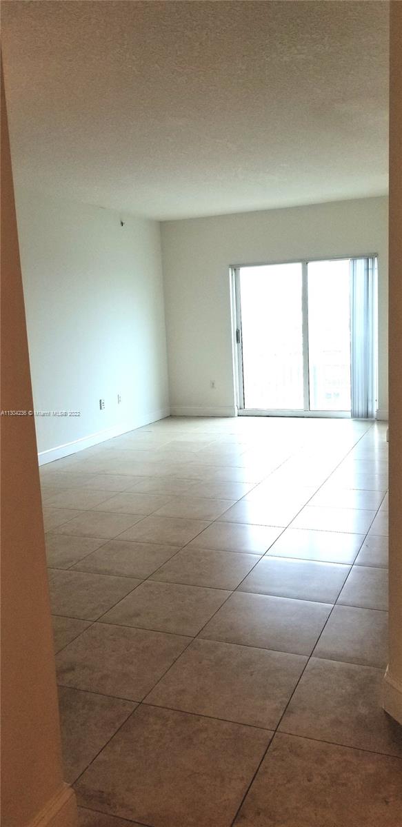 50 Menores Ave Unit: 717