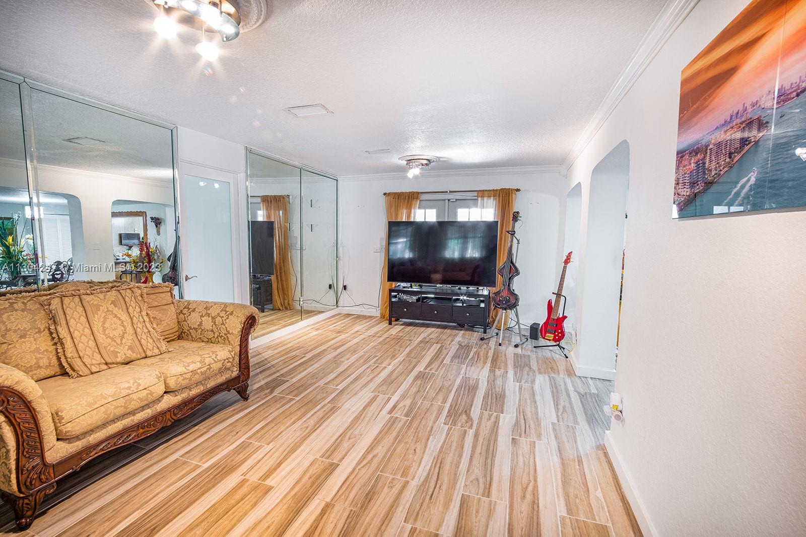 11330 SW 41st Ter