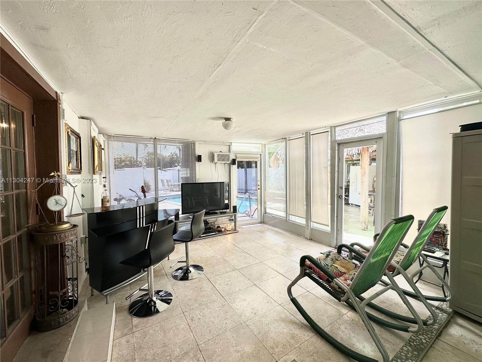 11330 SW 41st Ter