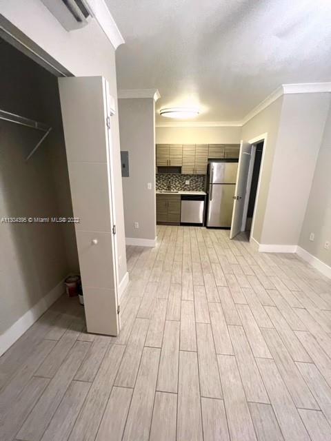 115 Menores Ave Unit: 11