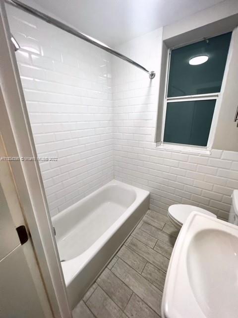 115 Menores Ave Unit: 11