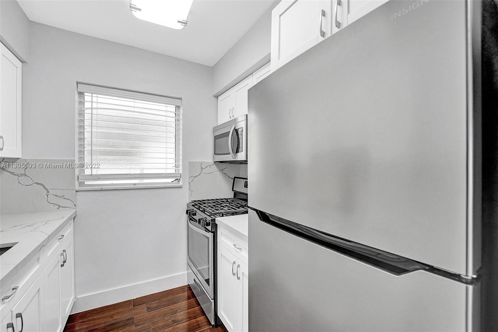 2250 Bay Dr Unit: 14