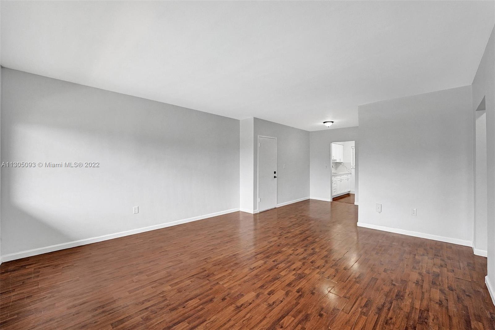 2250 Bay Dr Unit: 14
