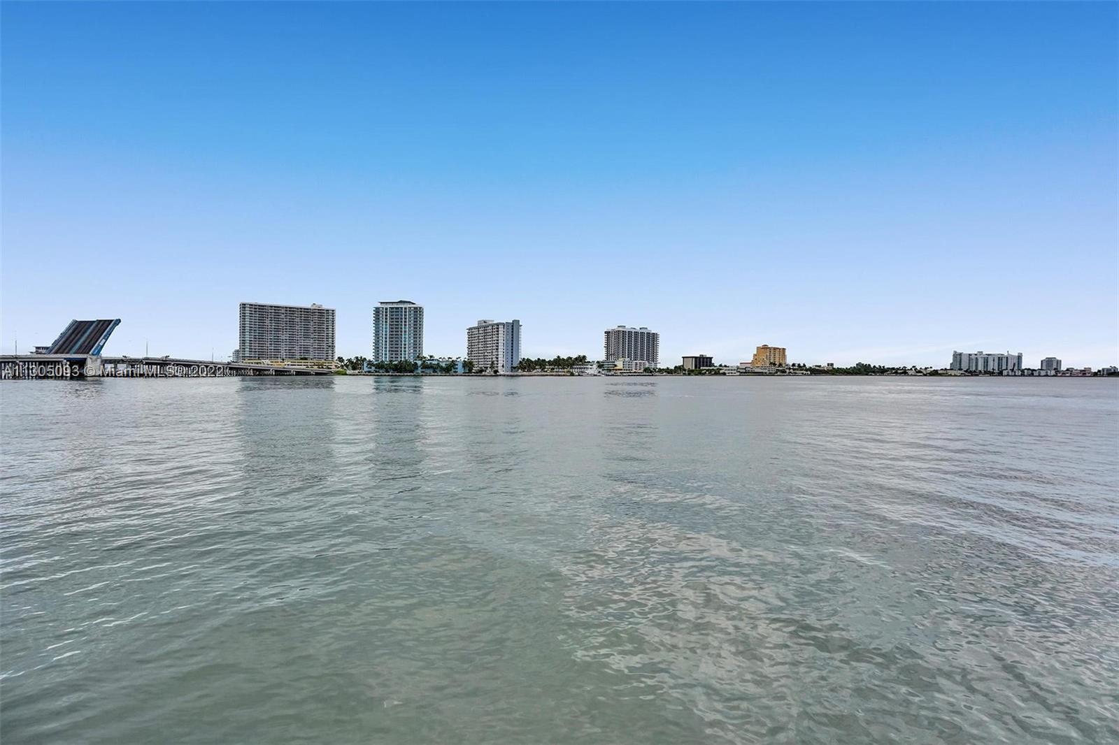 2250 Bay Dr Unit: 14