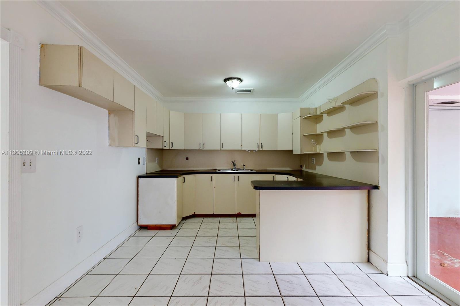854 NW 30th Pl
