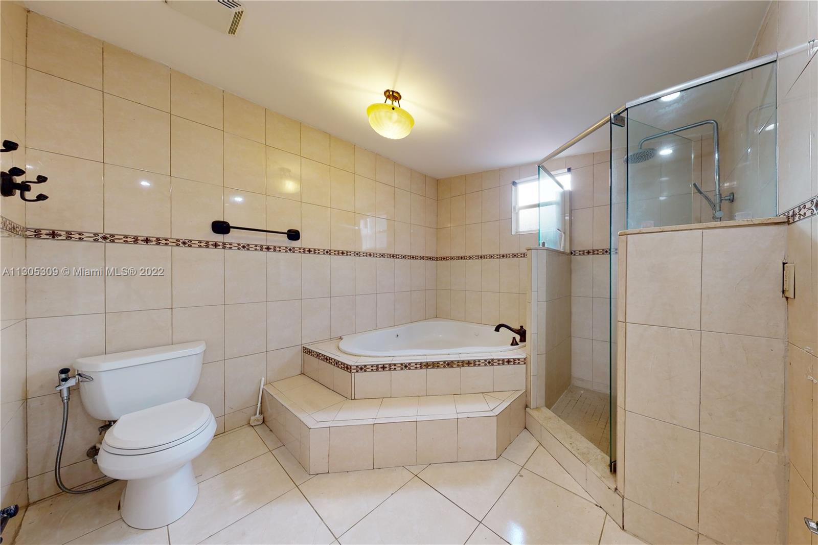 854 NW 30th Pl
