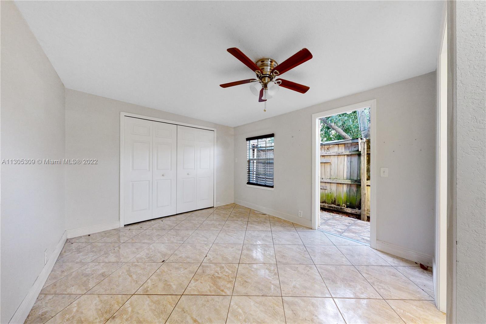 854 NW 30th Pl