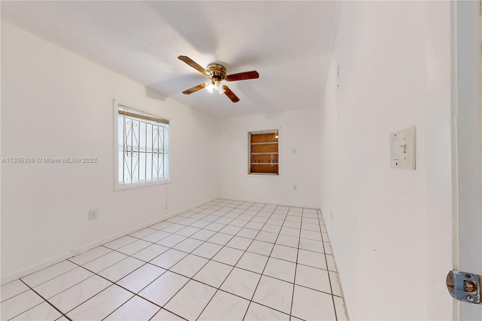 854 NW 30th Pl