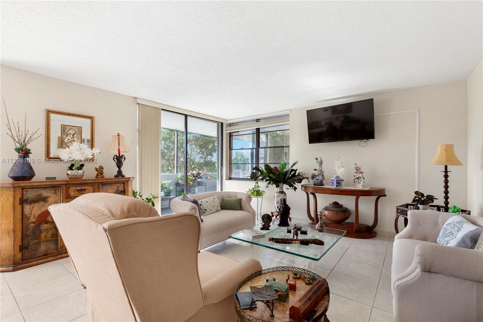 10850 N Kendall Dr Unit: 303