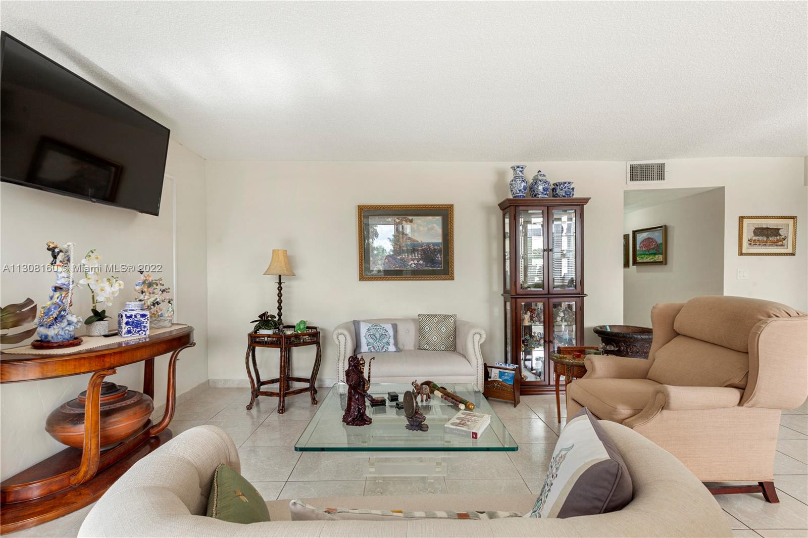 10850 N Kendall Dr Unit: 303