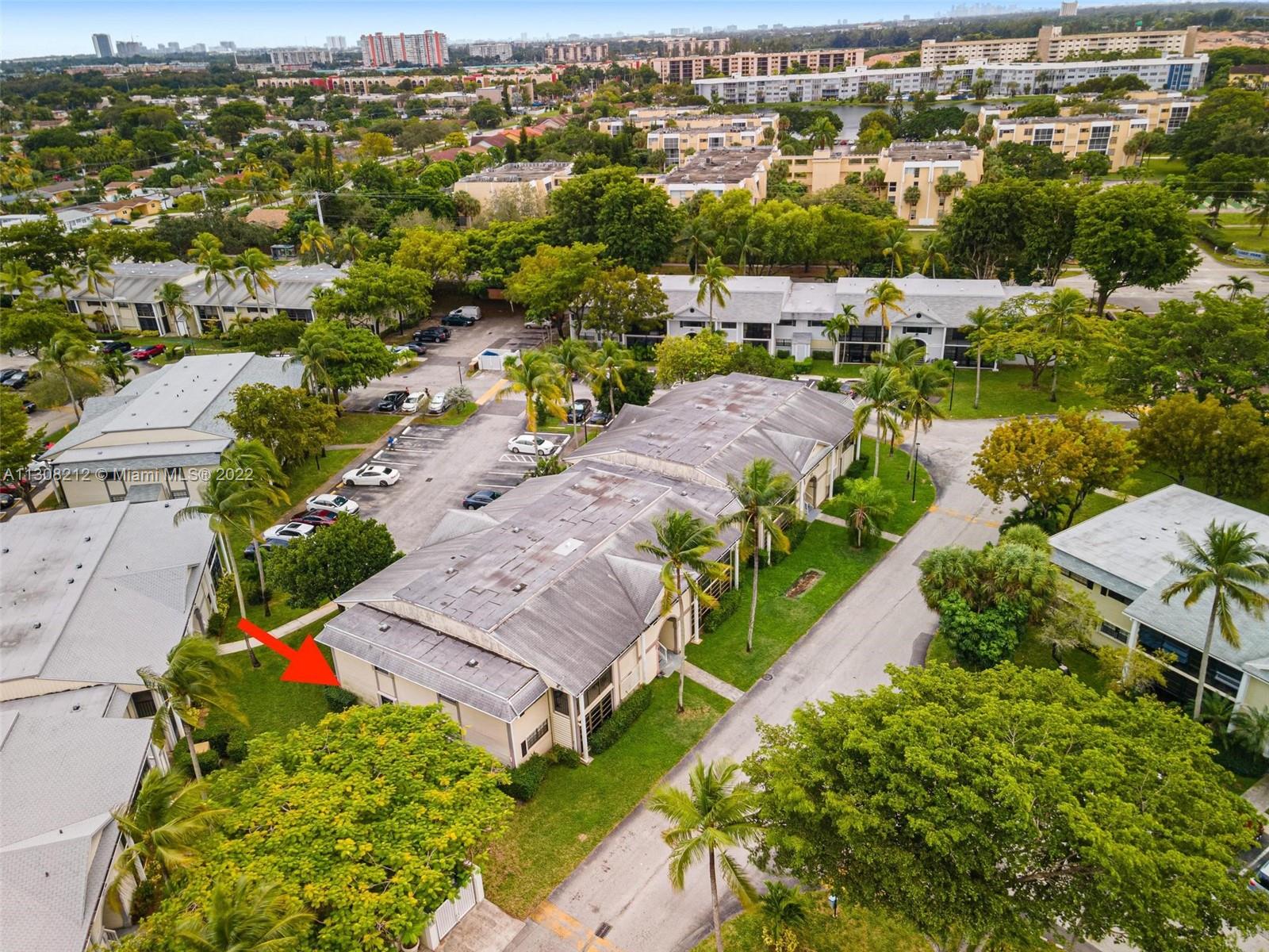 905 NE 199th St Unit: 108
