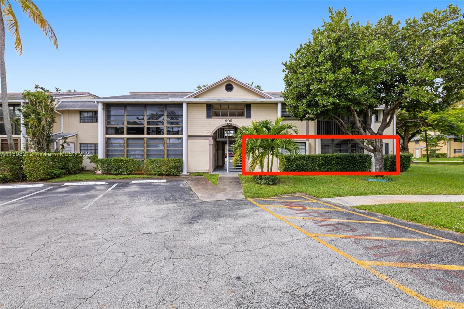 905 NE 199th St Unit: 108