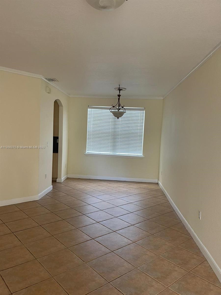 5470 NW 107th Ave Unit: 807