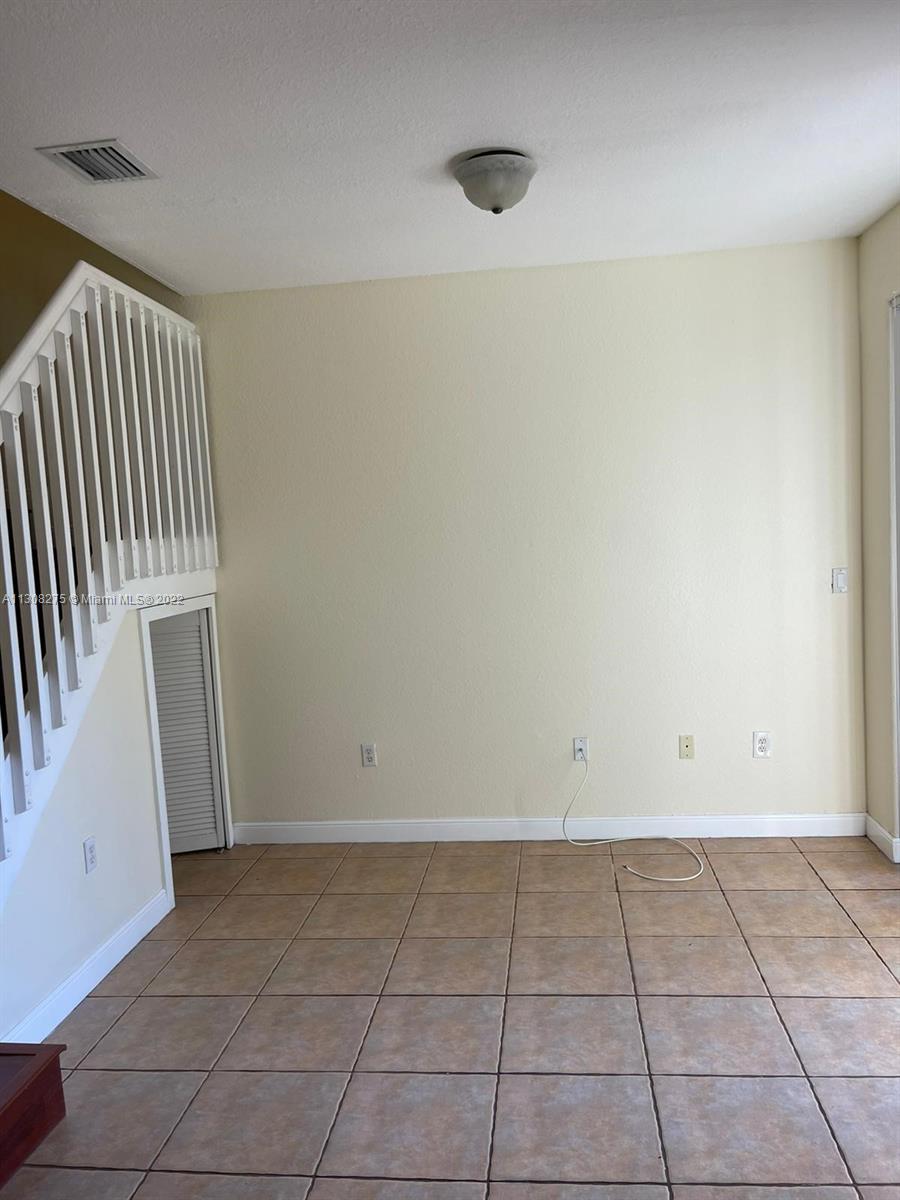 5470 NW 107th Ave Unit: 807