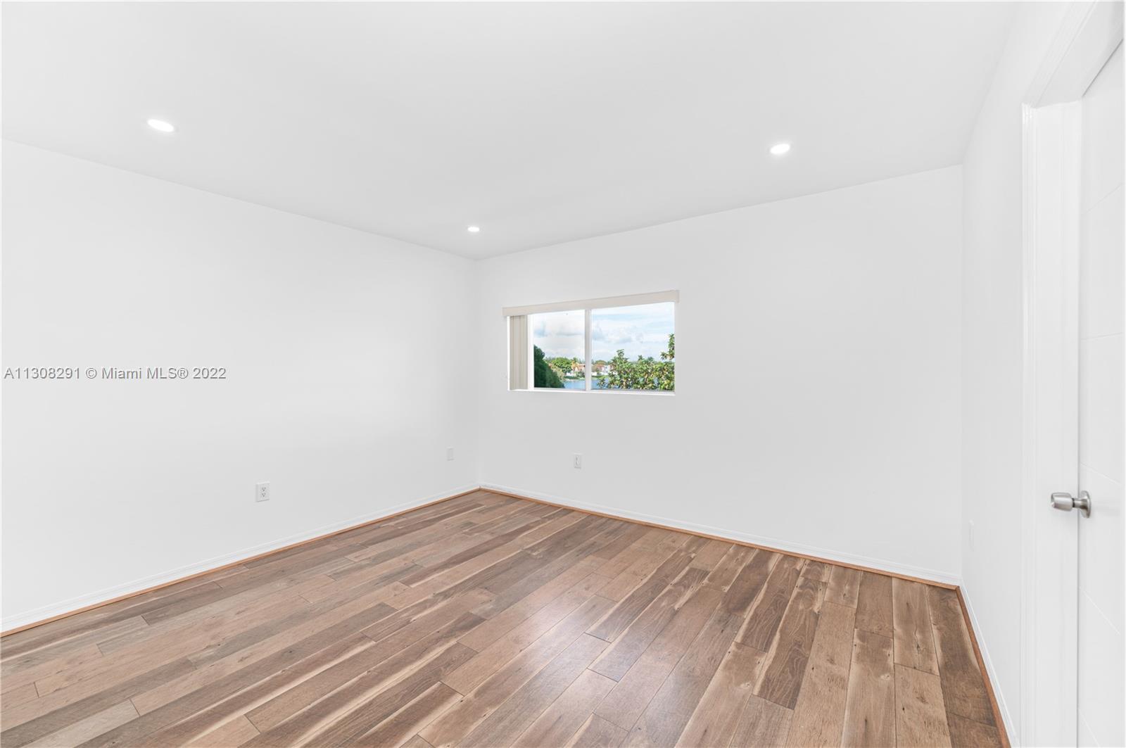 365 NW 109th Ave Unit: 701