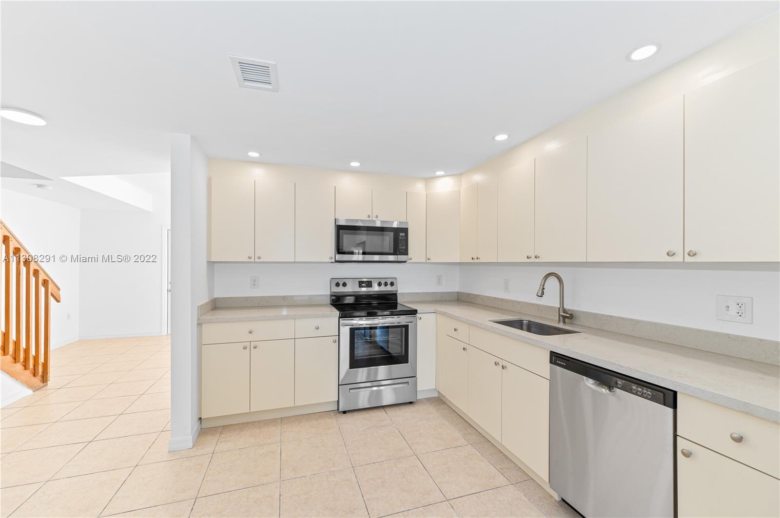 365 NW 109th Ave Unit: 701