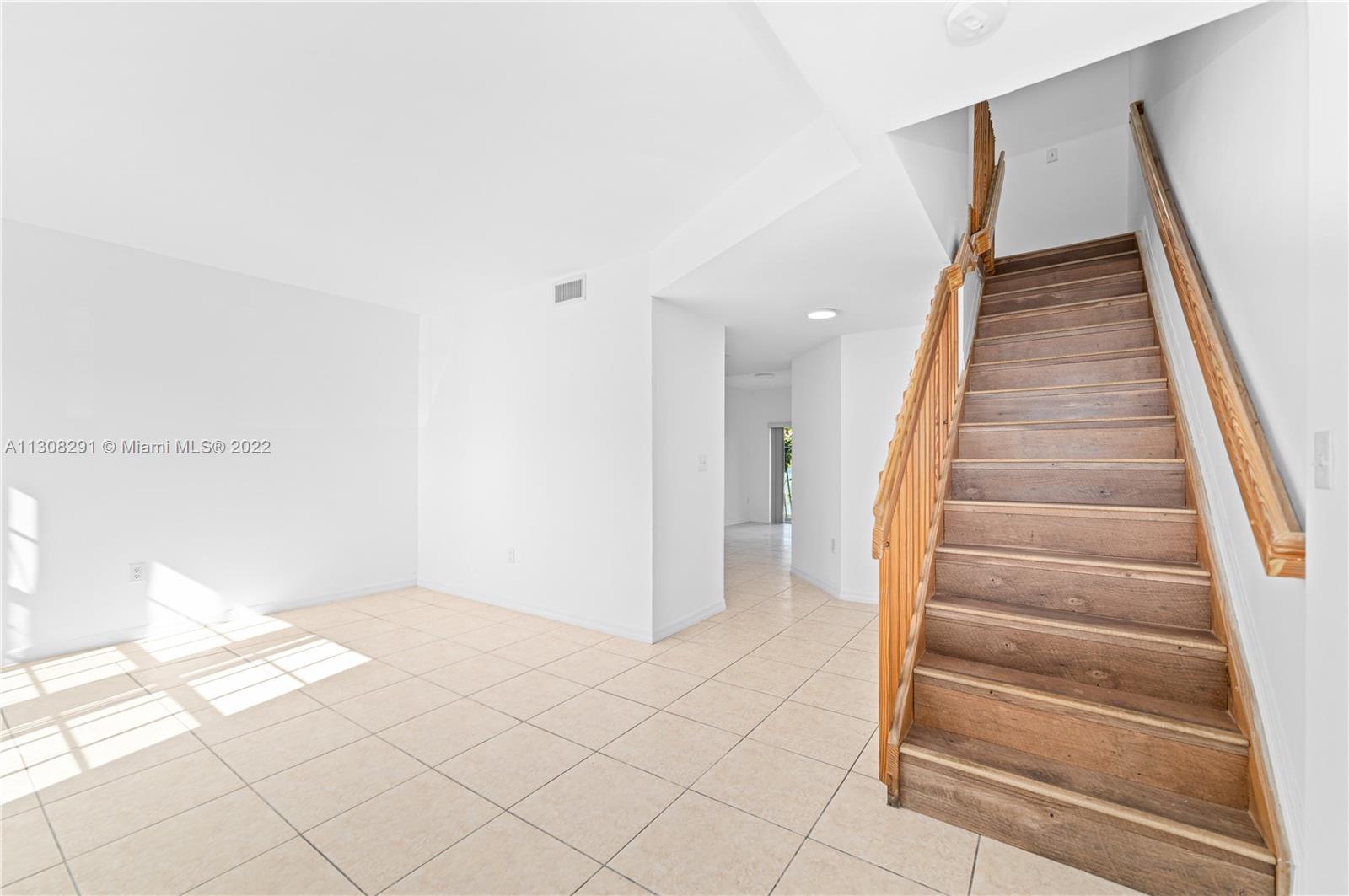 365 NW 109th Ave Unit: 701