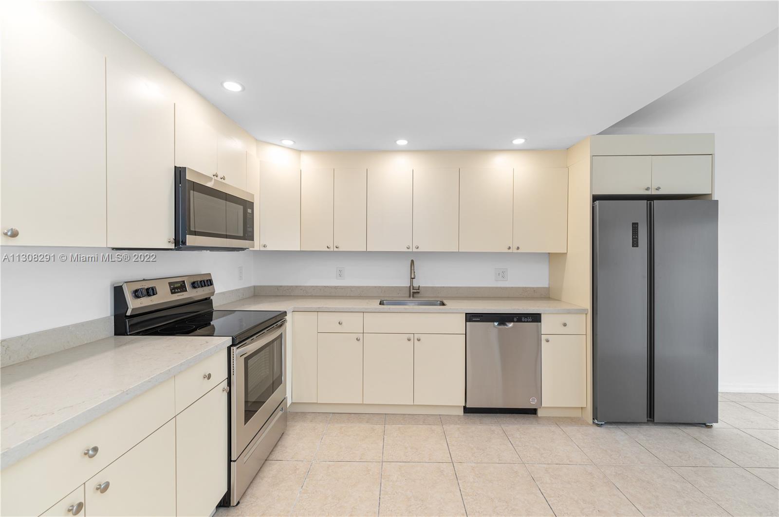 365 NW 109th Ave Unit: 701