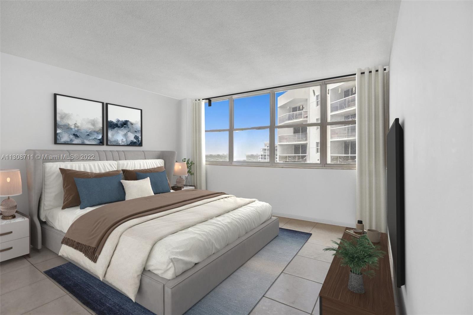 5838 Collins Ave Unit: 10E