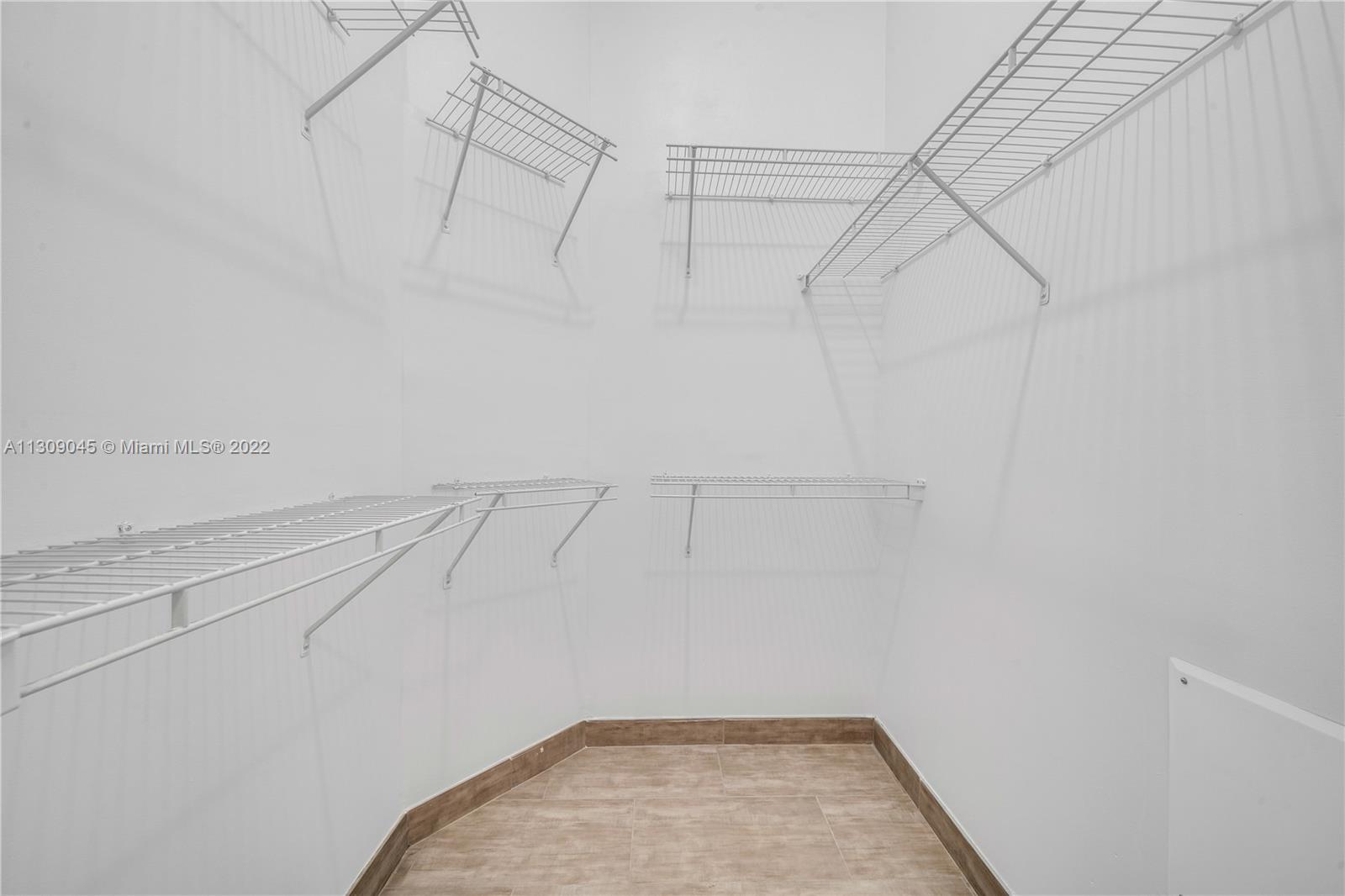 2001 Biscayne Blvd Unit: 2605