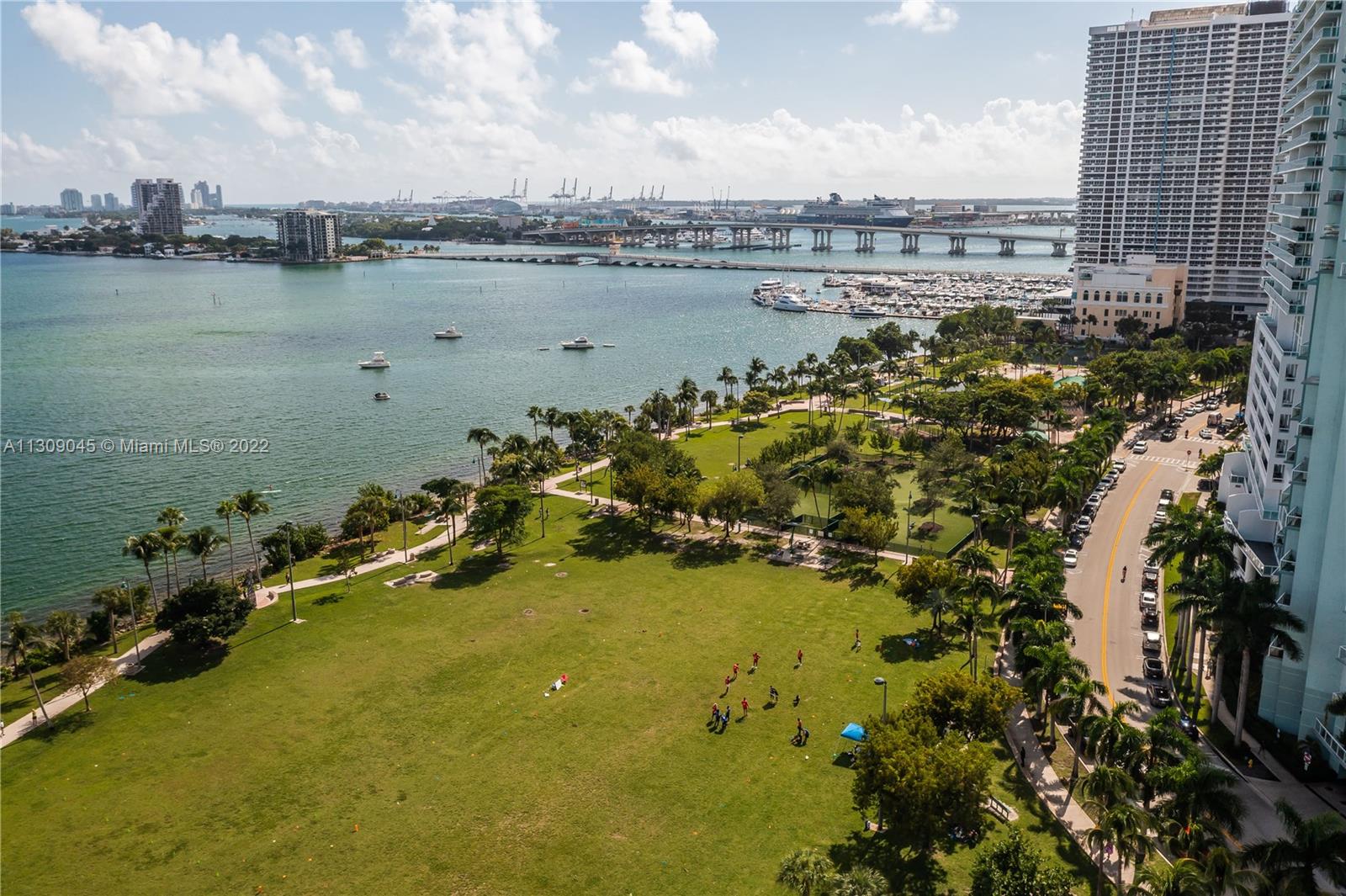 2001 Biscayne Blvd Unit: 2605