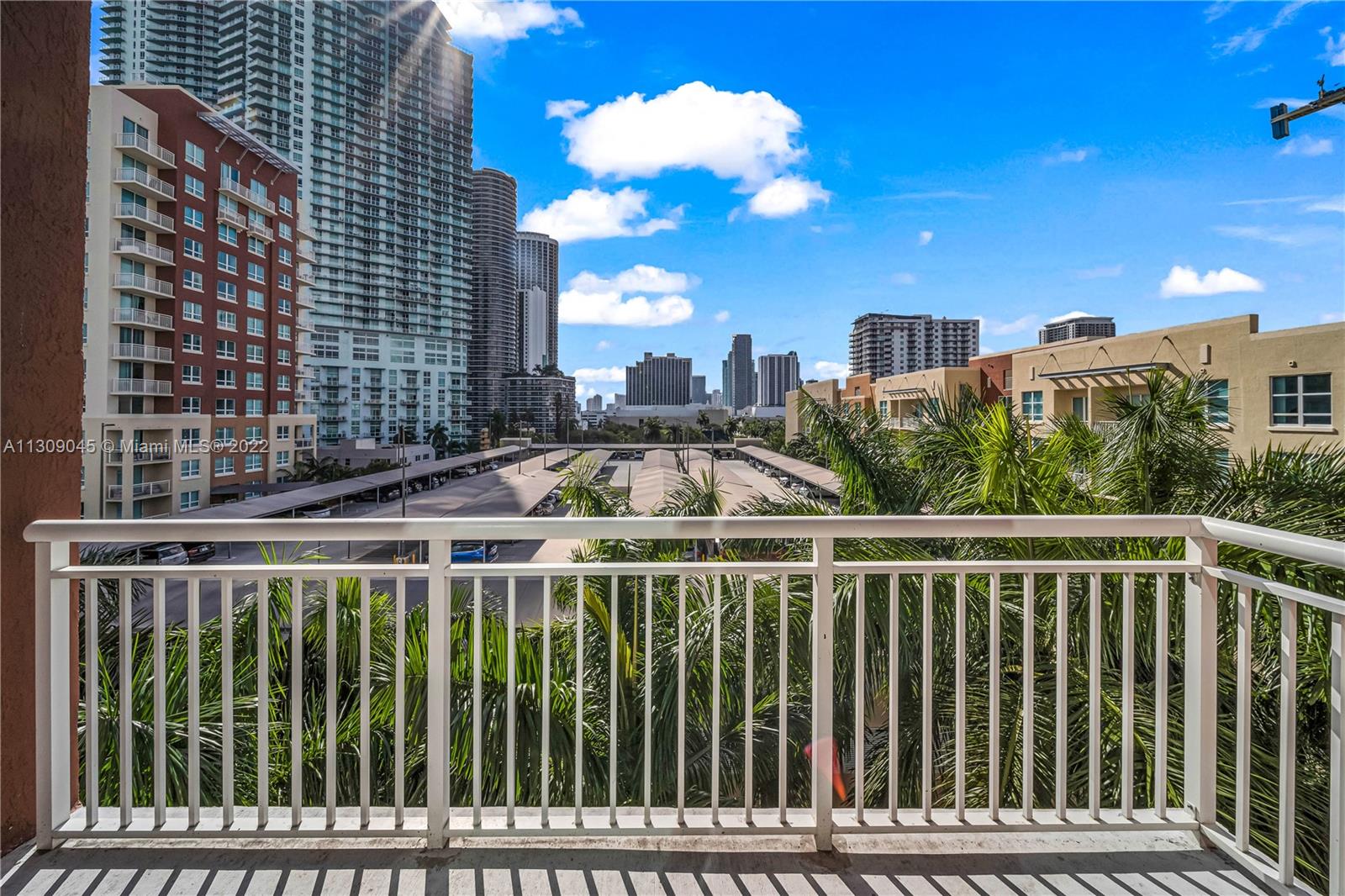 2001 Biscayne Blvd Unit: 2605