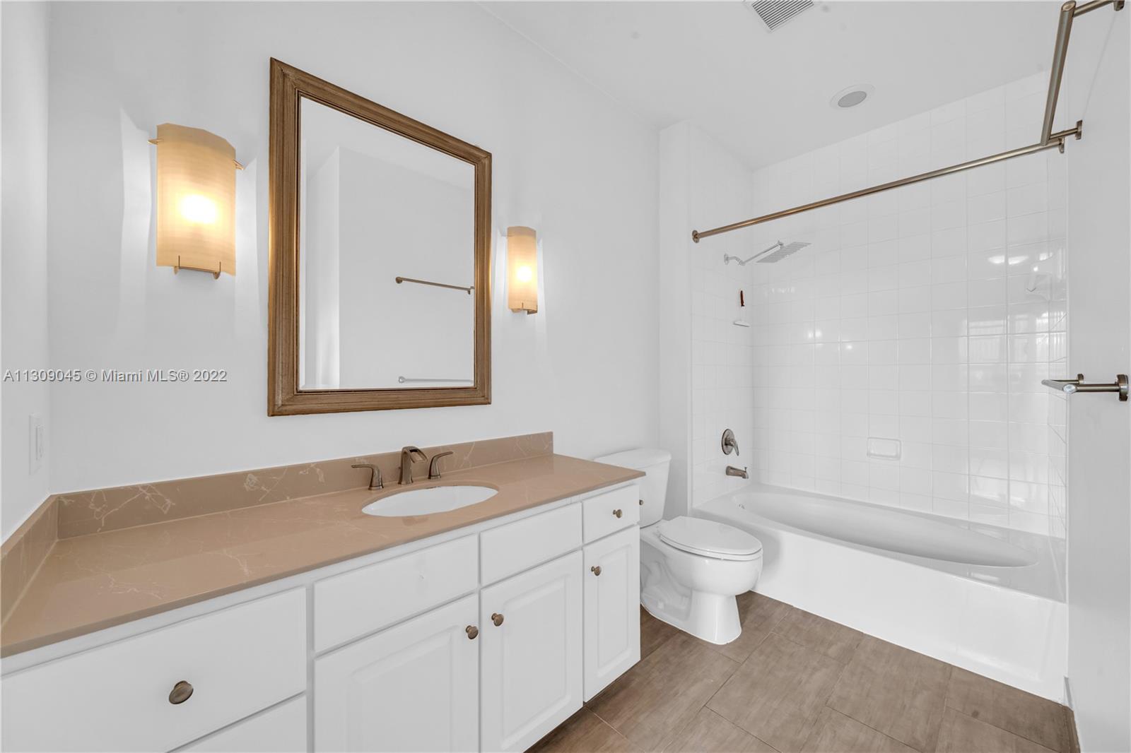 2001 Biscayne Blvd Unit: 2605