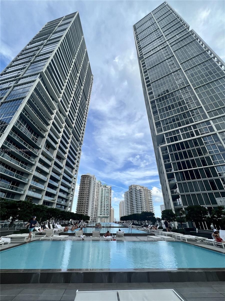 495 Brickell Ave Unit: 2707