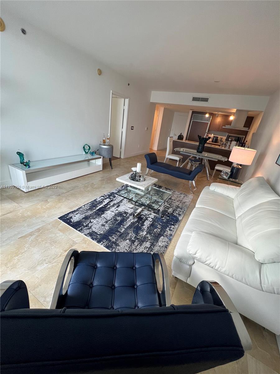 495 Brickell Ave Unit: 2707