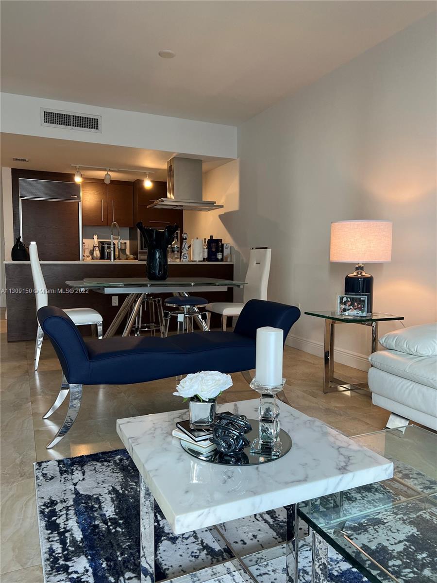 495 Brickell Ave Unit: 2707
