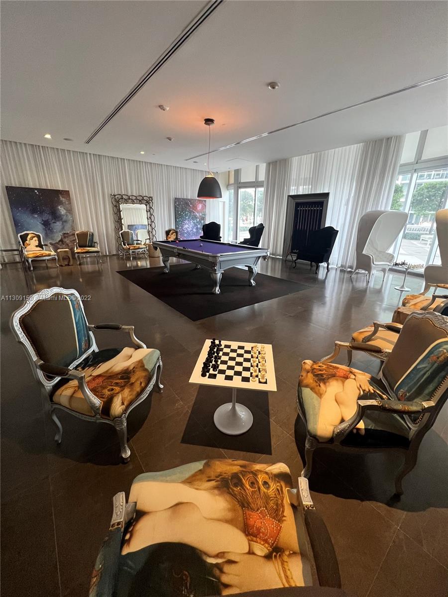 495 Brickell Ave Unit: 2707